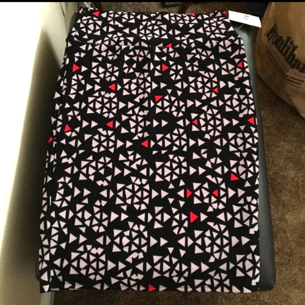 LuLaRoe Triangles Geometric Cassie Skirt - Size Small (NWT)